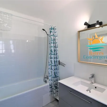 Апартаменты T3-Les Iles- Clim/Pk-Hyeres Centre -Plage 10Min *